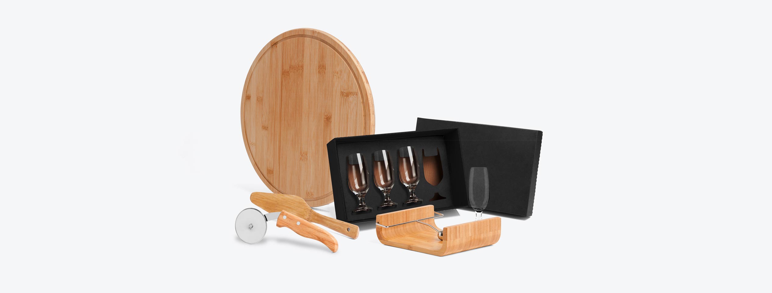 Kit Para Pizza Em Bambu Com Acessórios